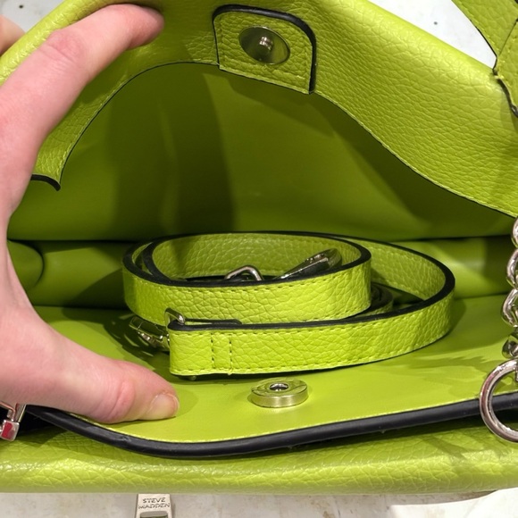 Steve Madden Neon Green Crossbody Bag EUC - Picture 2 of 3